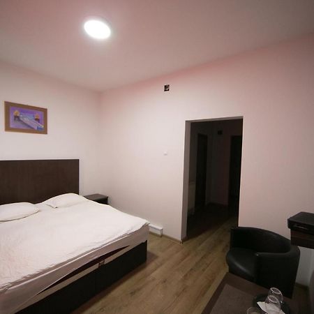 Napsugár panzió Lunga  Esterno foto
