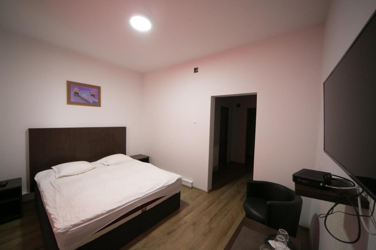 Napsugár panzió Lunga  Esterno foto